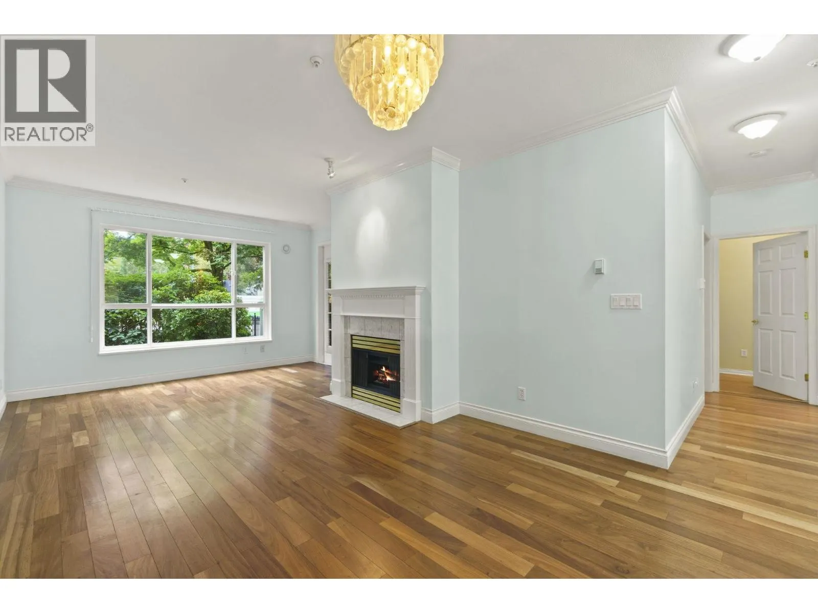 130 3098 GUILDFORD WAY