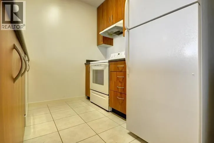 608 3663 CROWLEY DRIVE