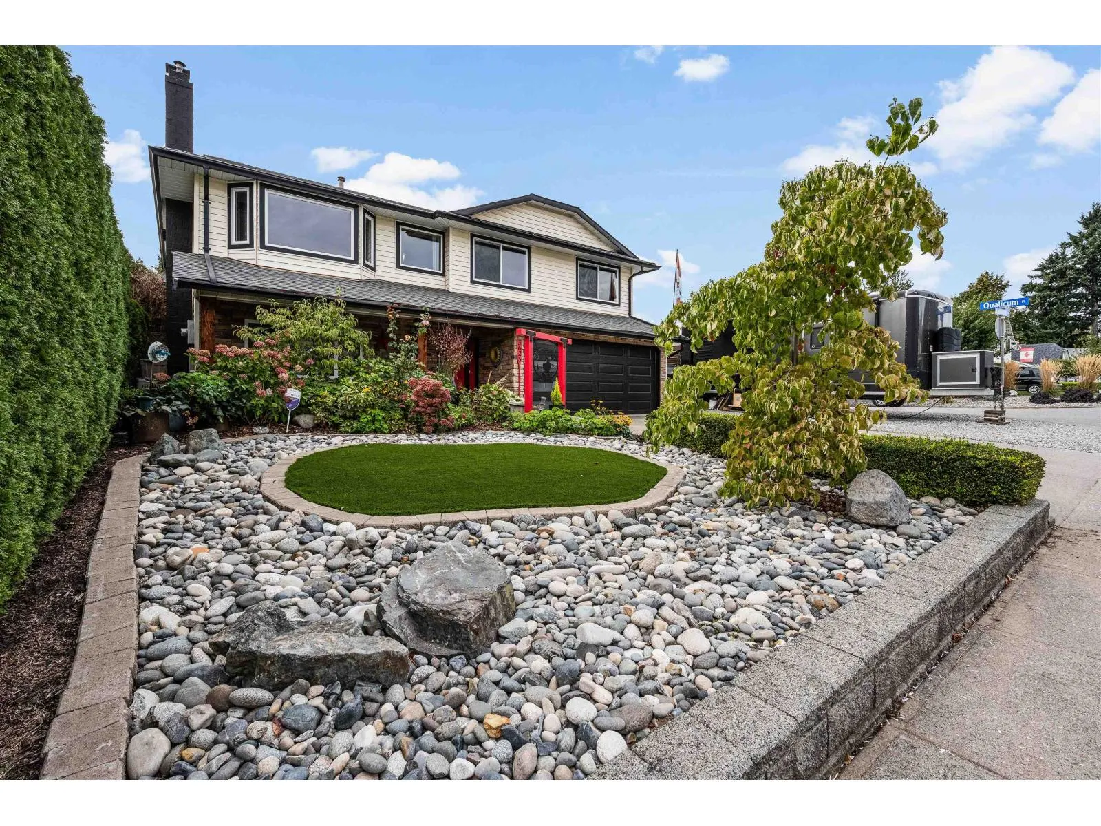 3625 QUALICUM STREET