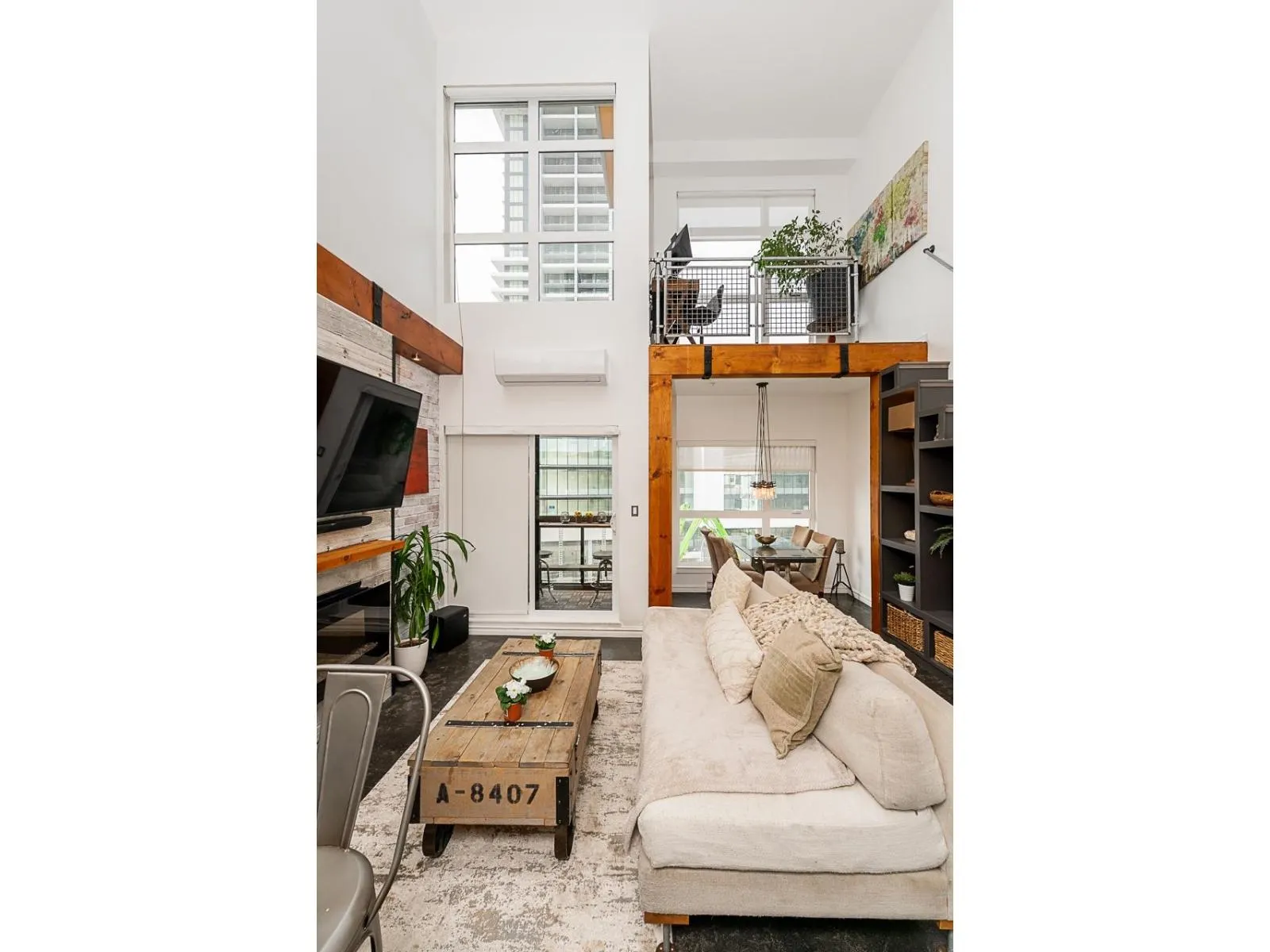407 13733 107A AVENUE