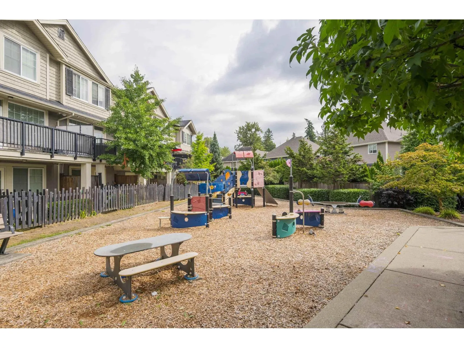61 20831 70 AVENUE