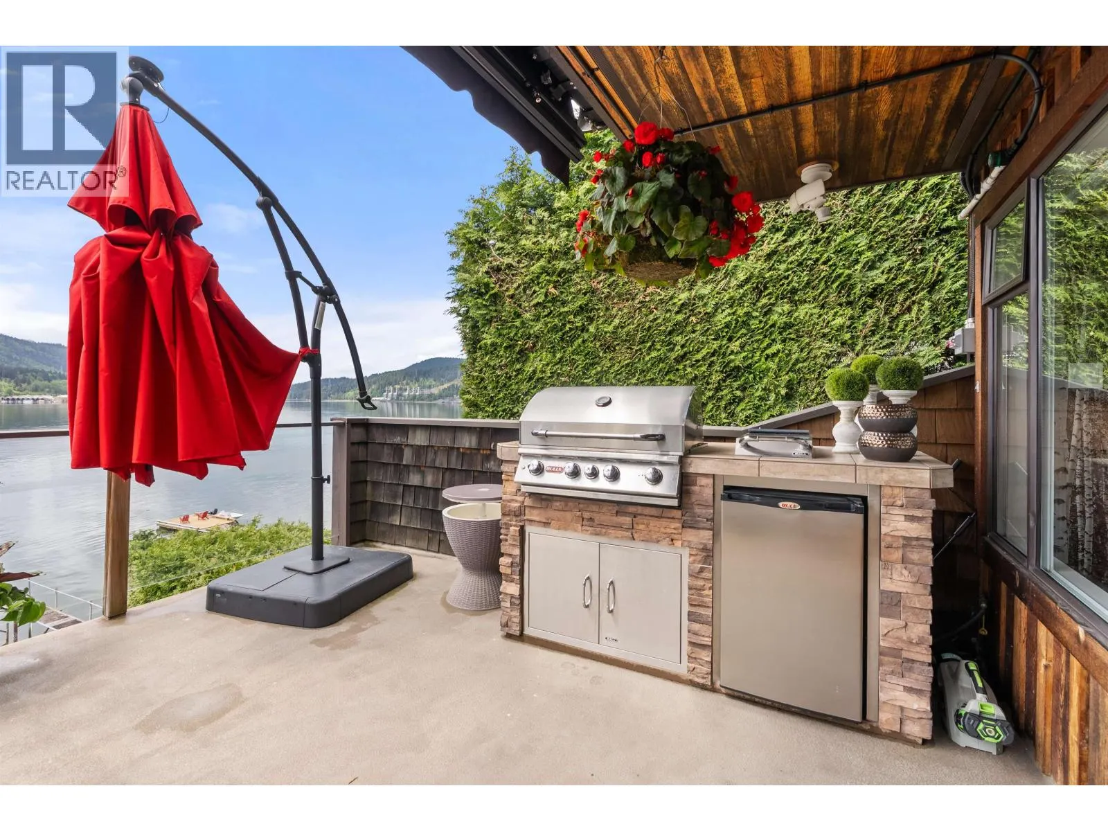 1188 ALDERSIDE ROAD