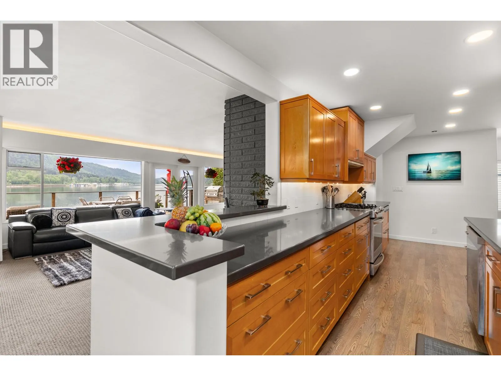 1188 ALDERSIDE ROAD
