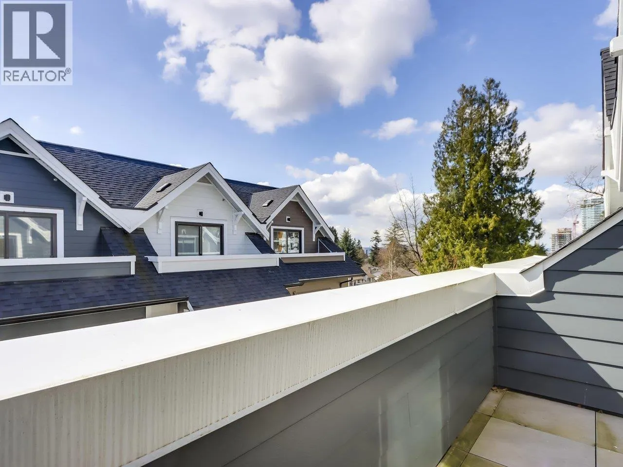 114 678 FAIRVIEW STREET