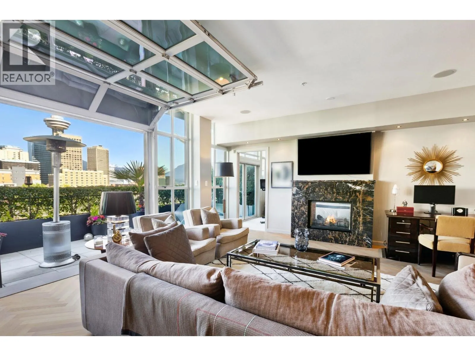 701 546 BEATTY STREET
