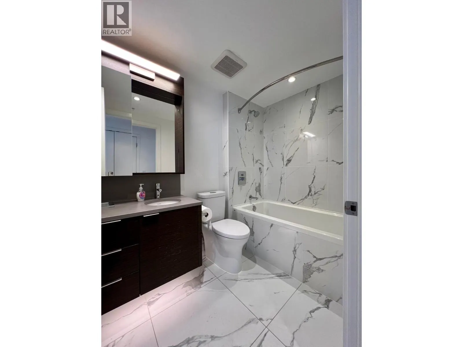407 1678 PULLMAN PORTER STREET
