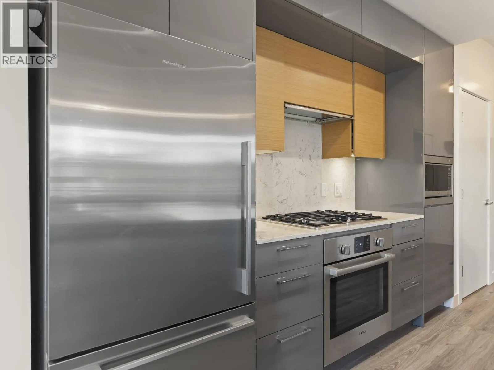 303 1327 DRAYCOTT ROAD