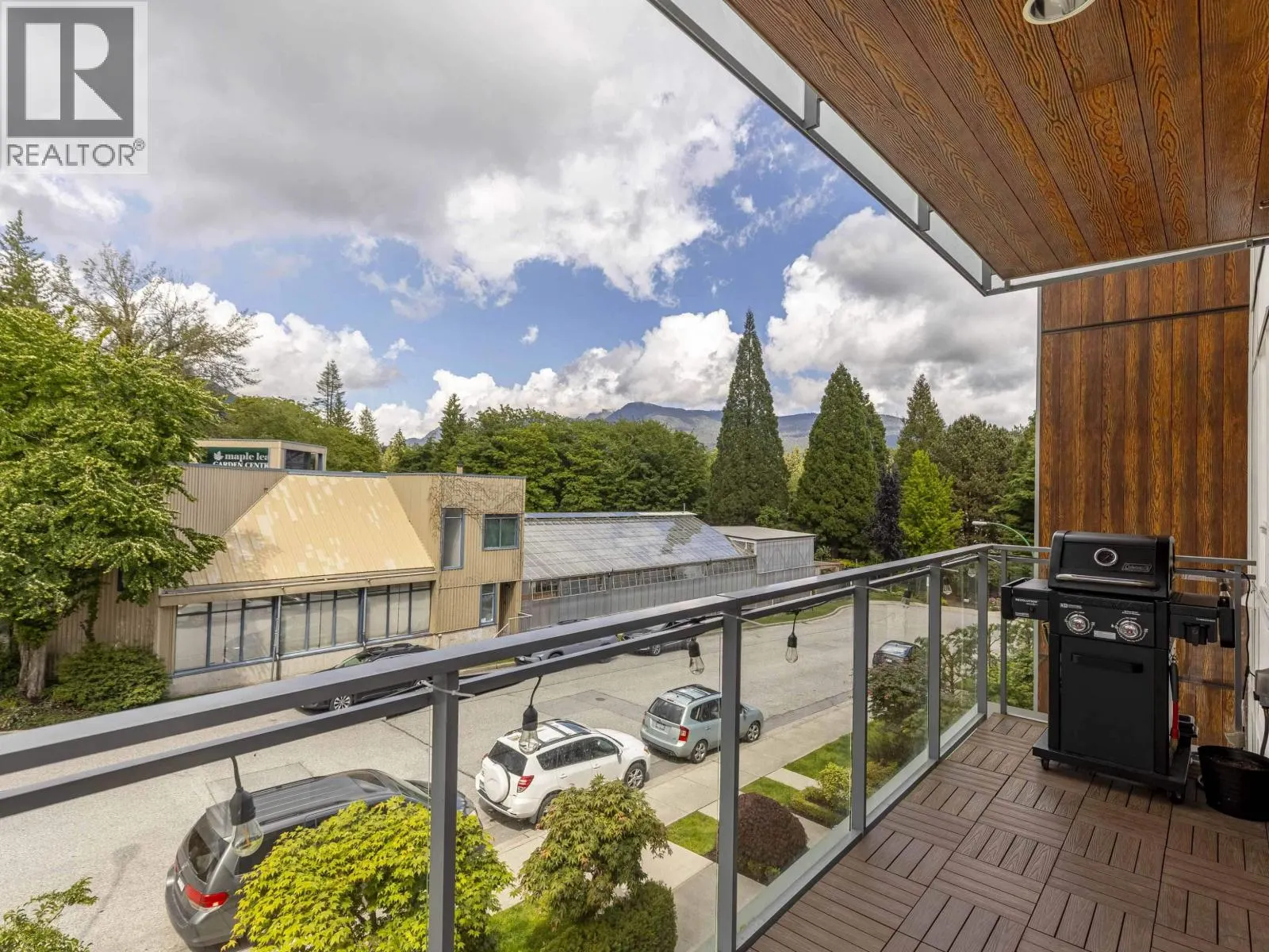 303 1327 DRAYCOTT ROAD