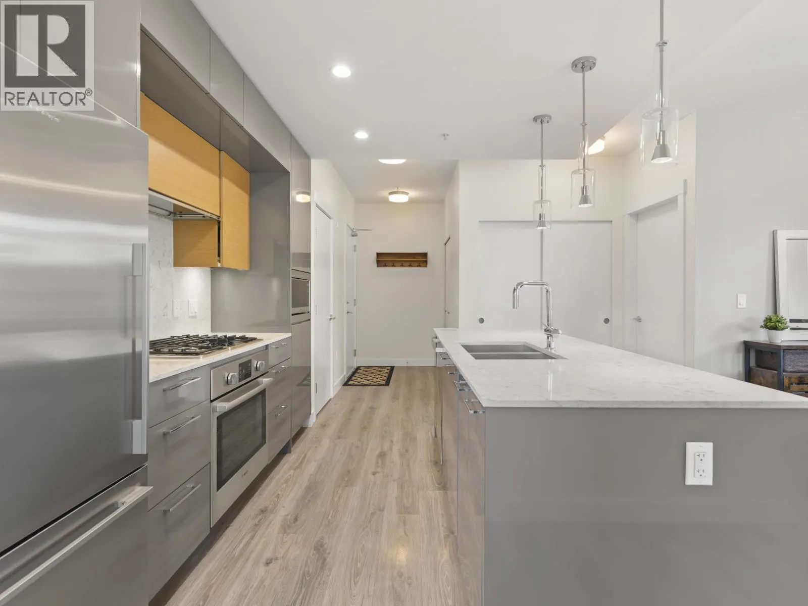 303 1327 DRAYCOTT ROAD