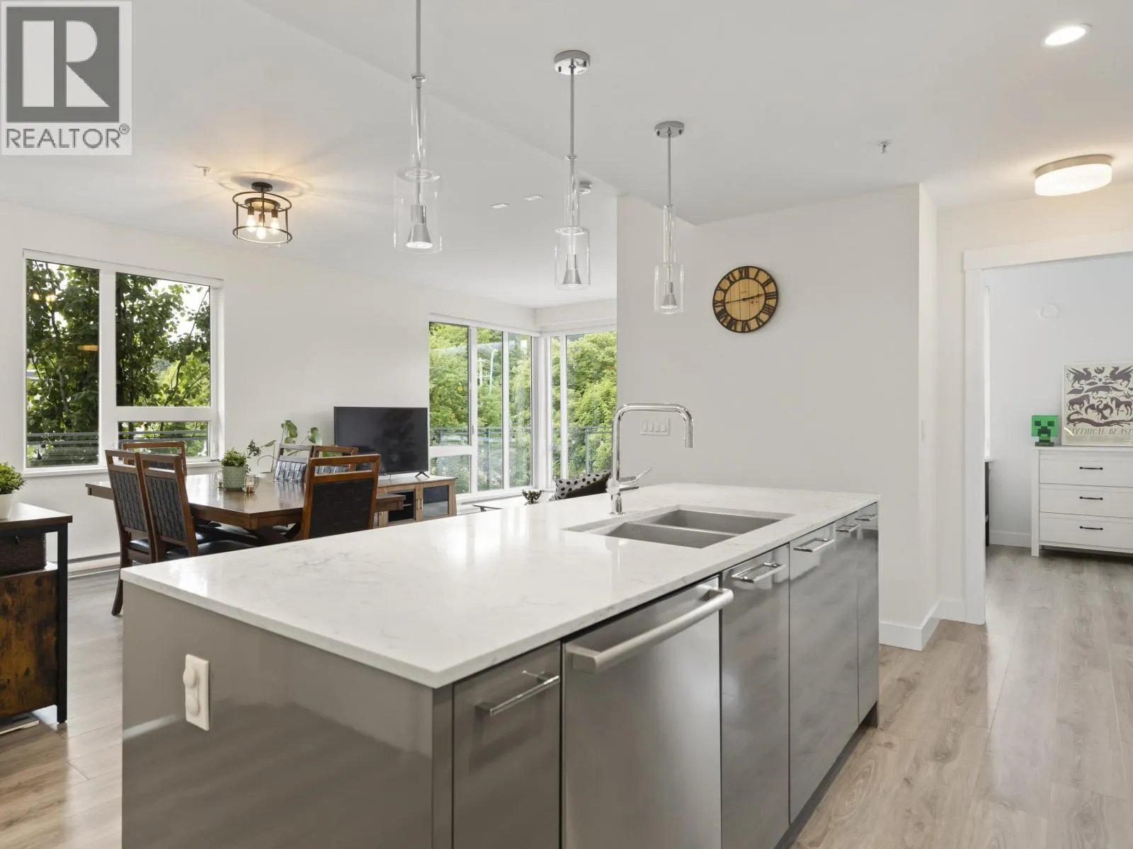 303 1327 DRAYCOTT ROAD
