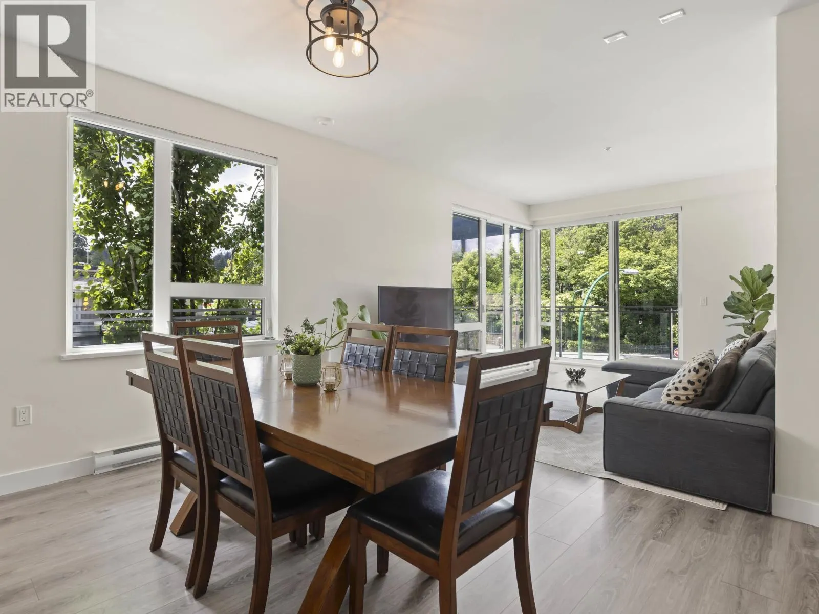 303 1327 DRAYCOTT ROAD