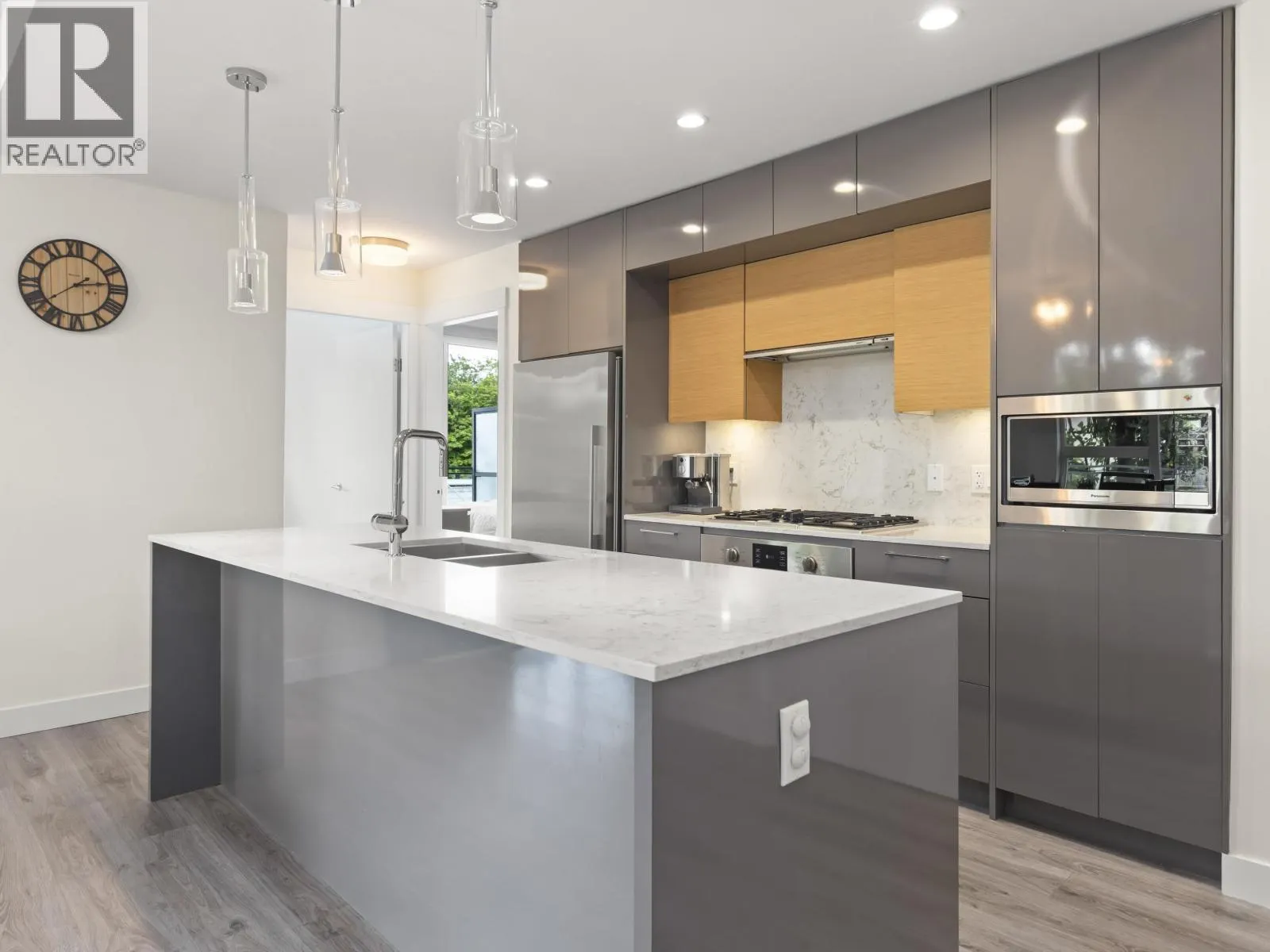 303 1327 DRAYCOTT ROAD