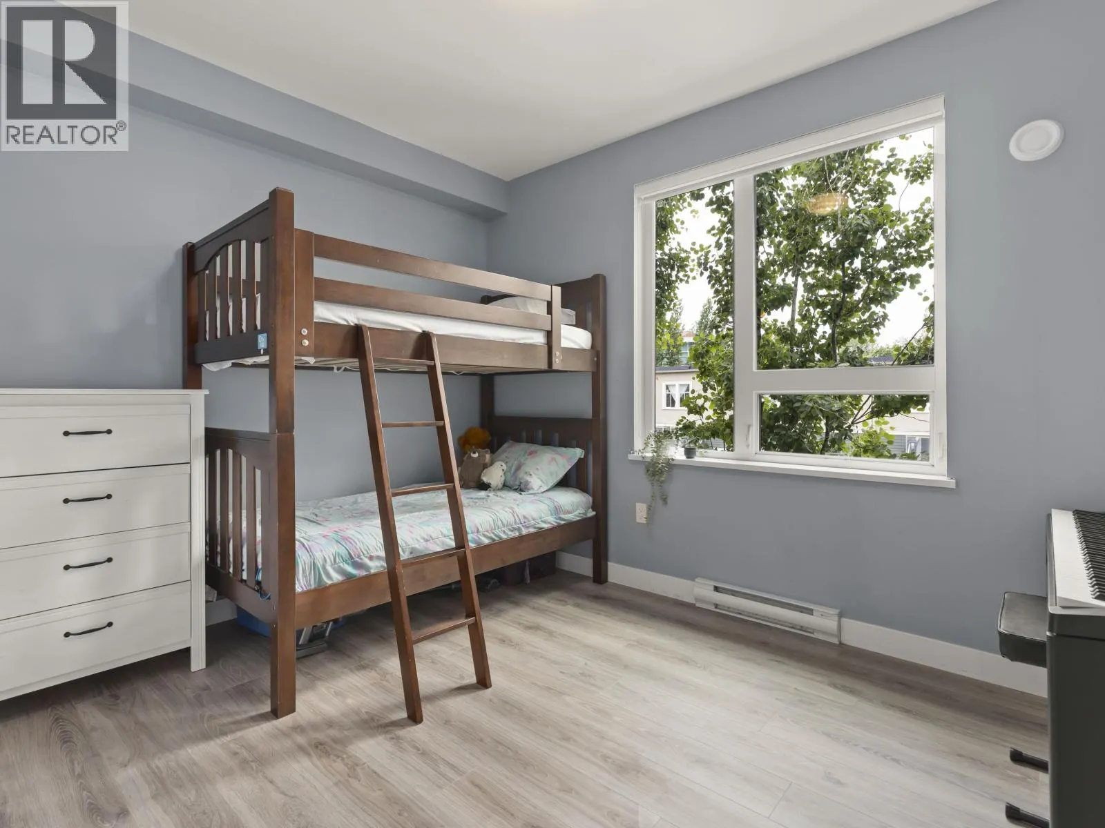 303 1327 DRAYCOTT ROAD