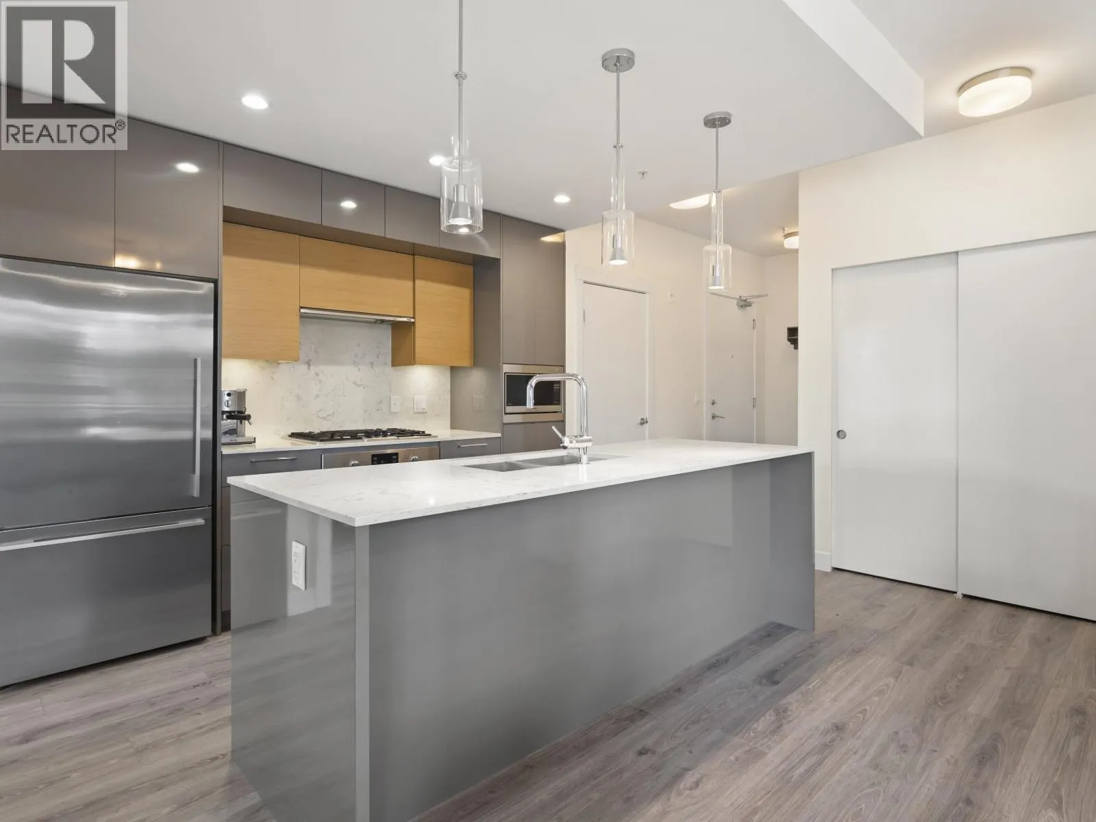 303 1327 DRAYCOTT ROAD