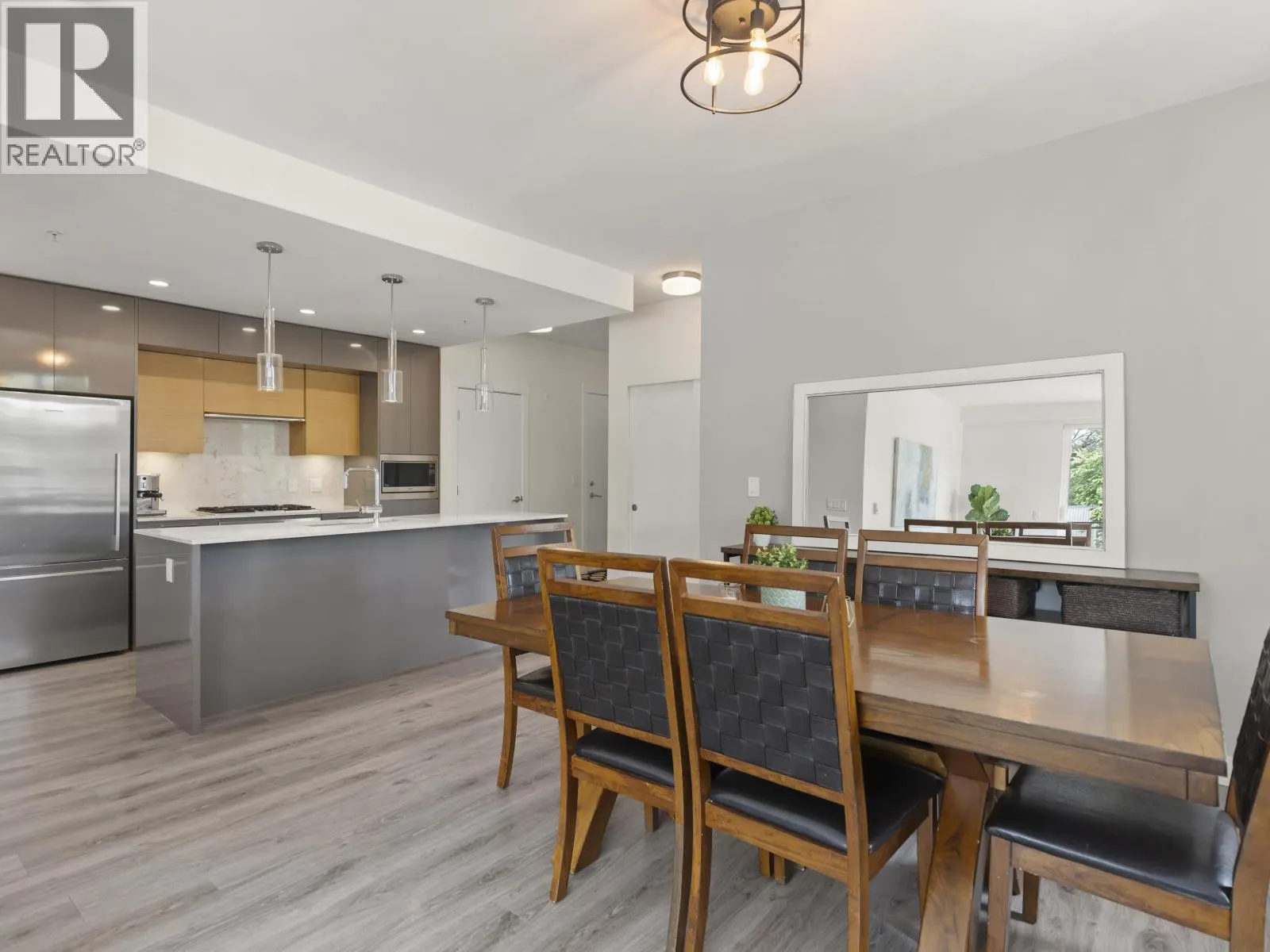 303 1327 DRAYCOTT ROAD