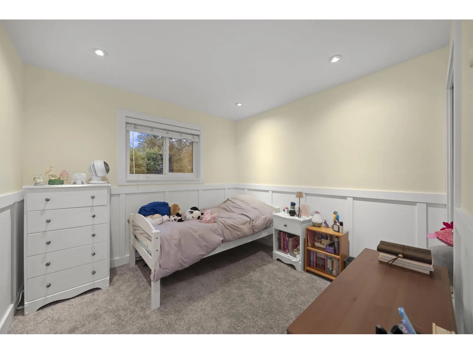 13507 15 AVENUE