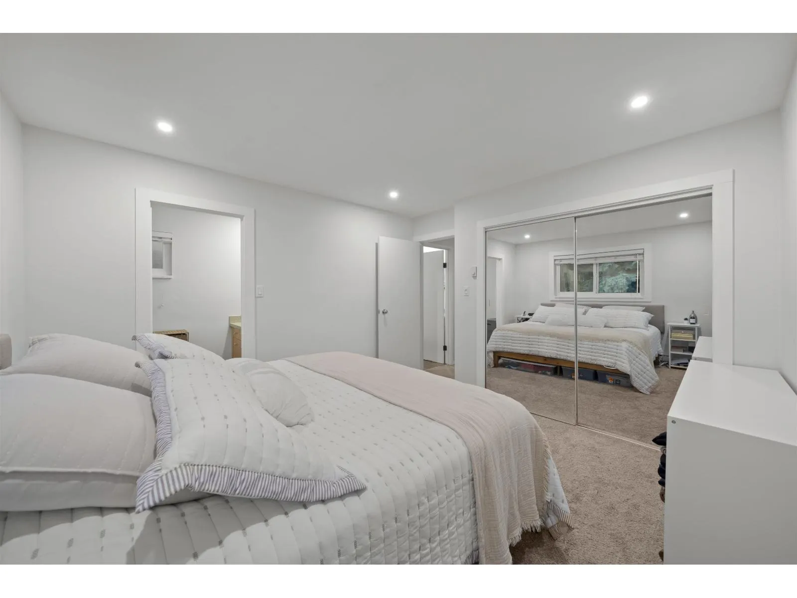 13507 15 AVENUE