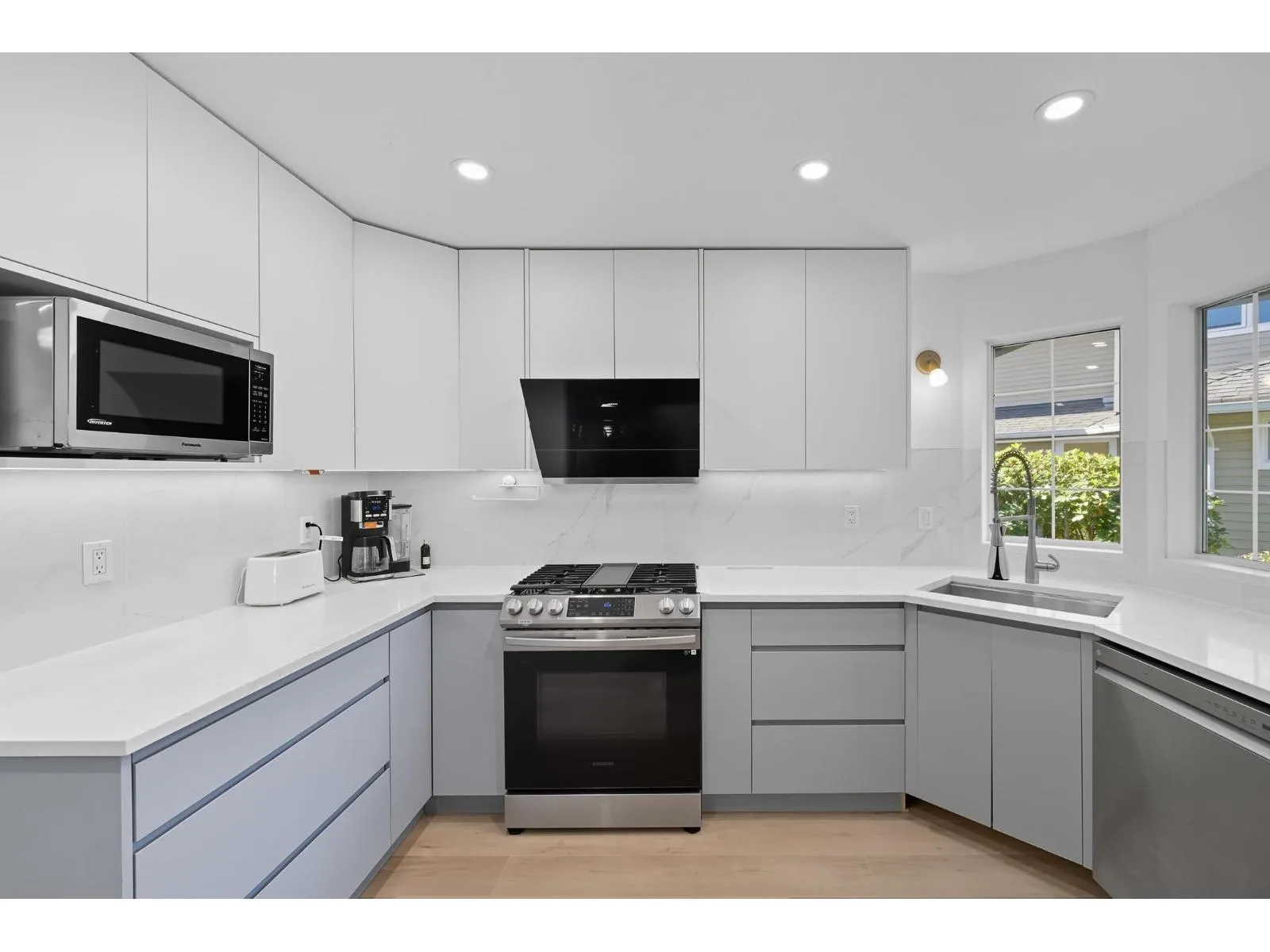 118 15121 19 AVENUE