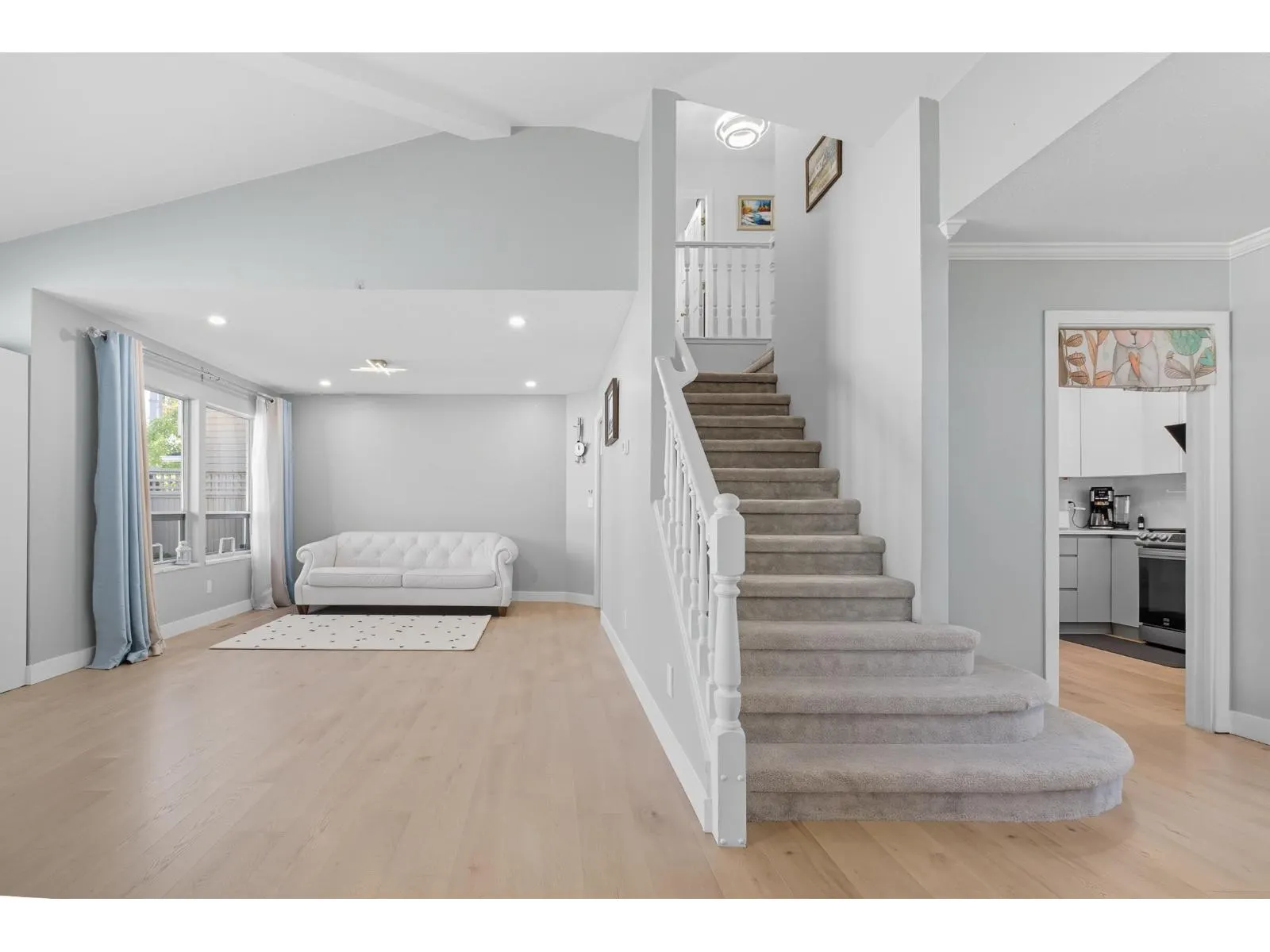 118 15121 19 AVENUE