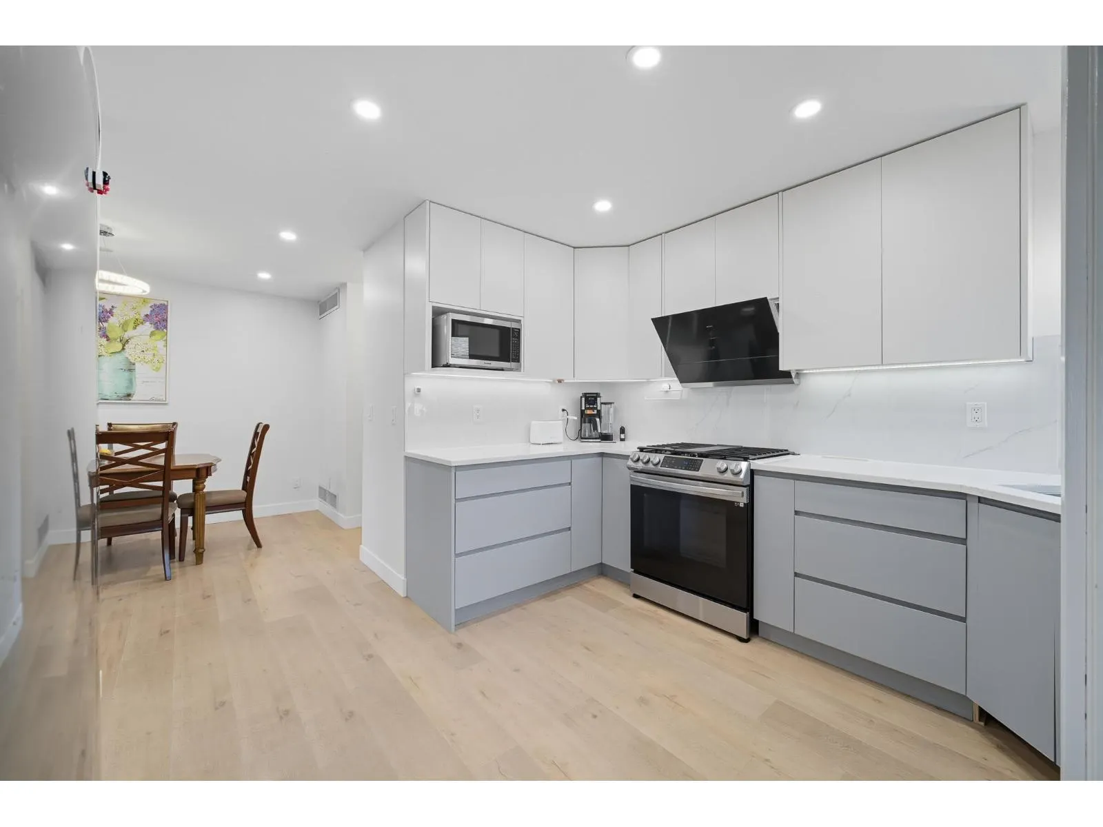 118 15121 19 AVENUE