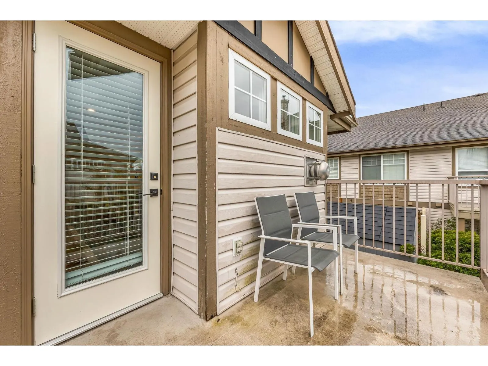 18 20222 96 AVENUE