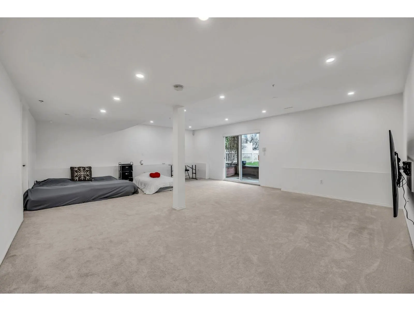 18 20222 96 AVENUE
