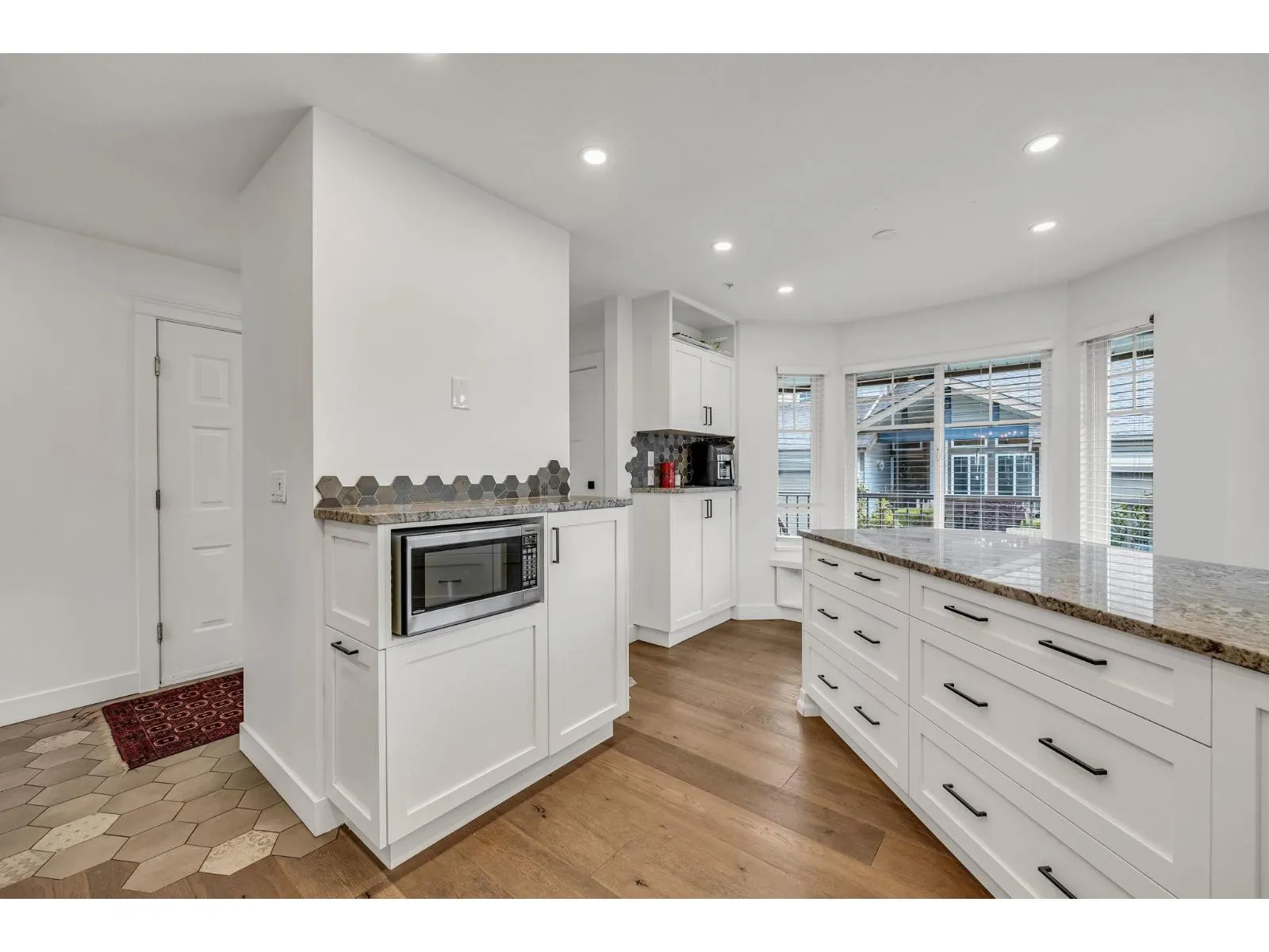 18 20222 96 AVENUE