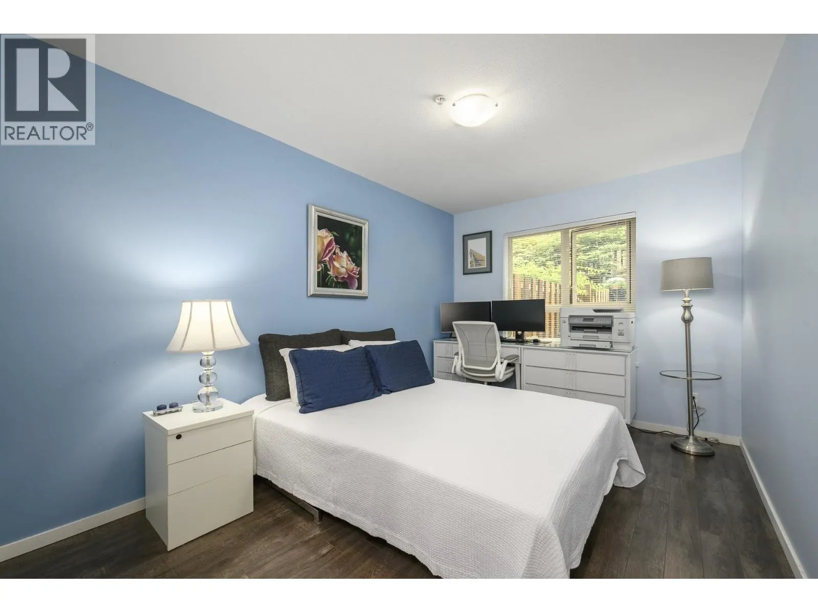 210 9319 UNIVERSITY CRESCENT