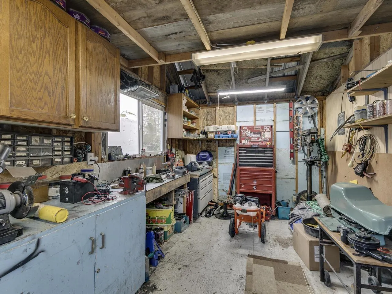 6 41711 TAYLOR ROAD