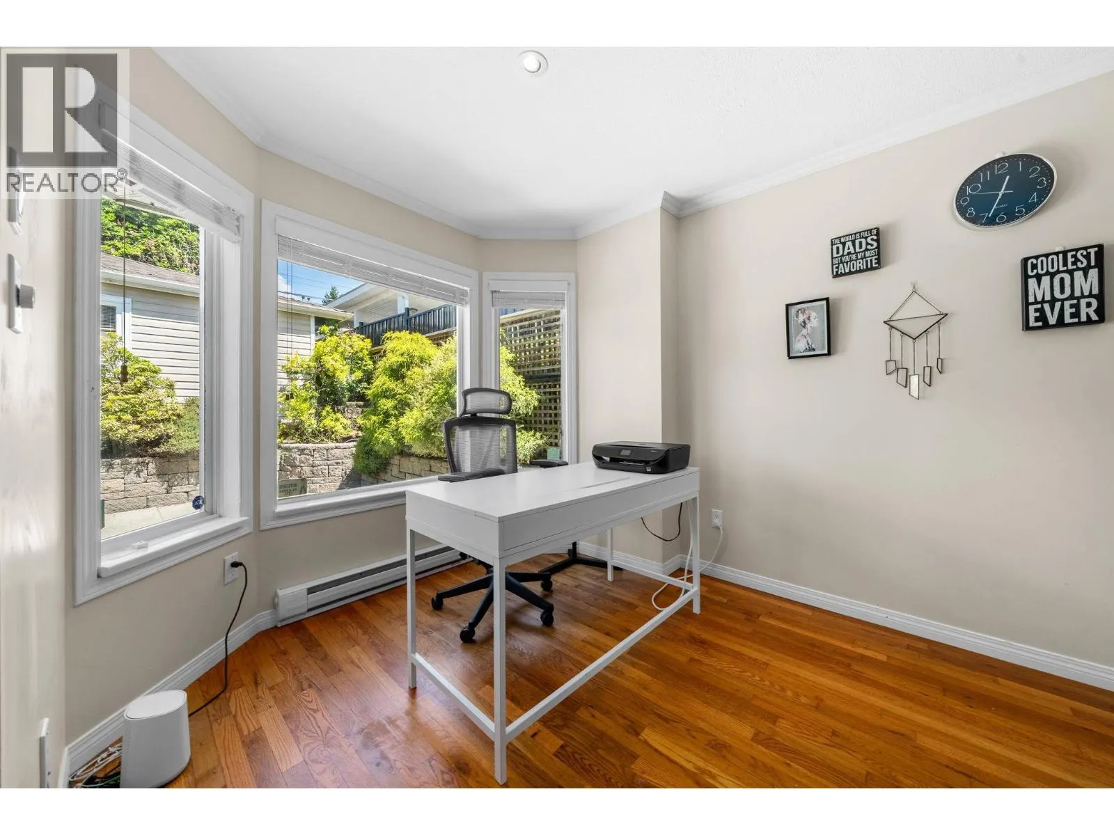 2 460 W 6TH STREET