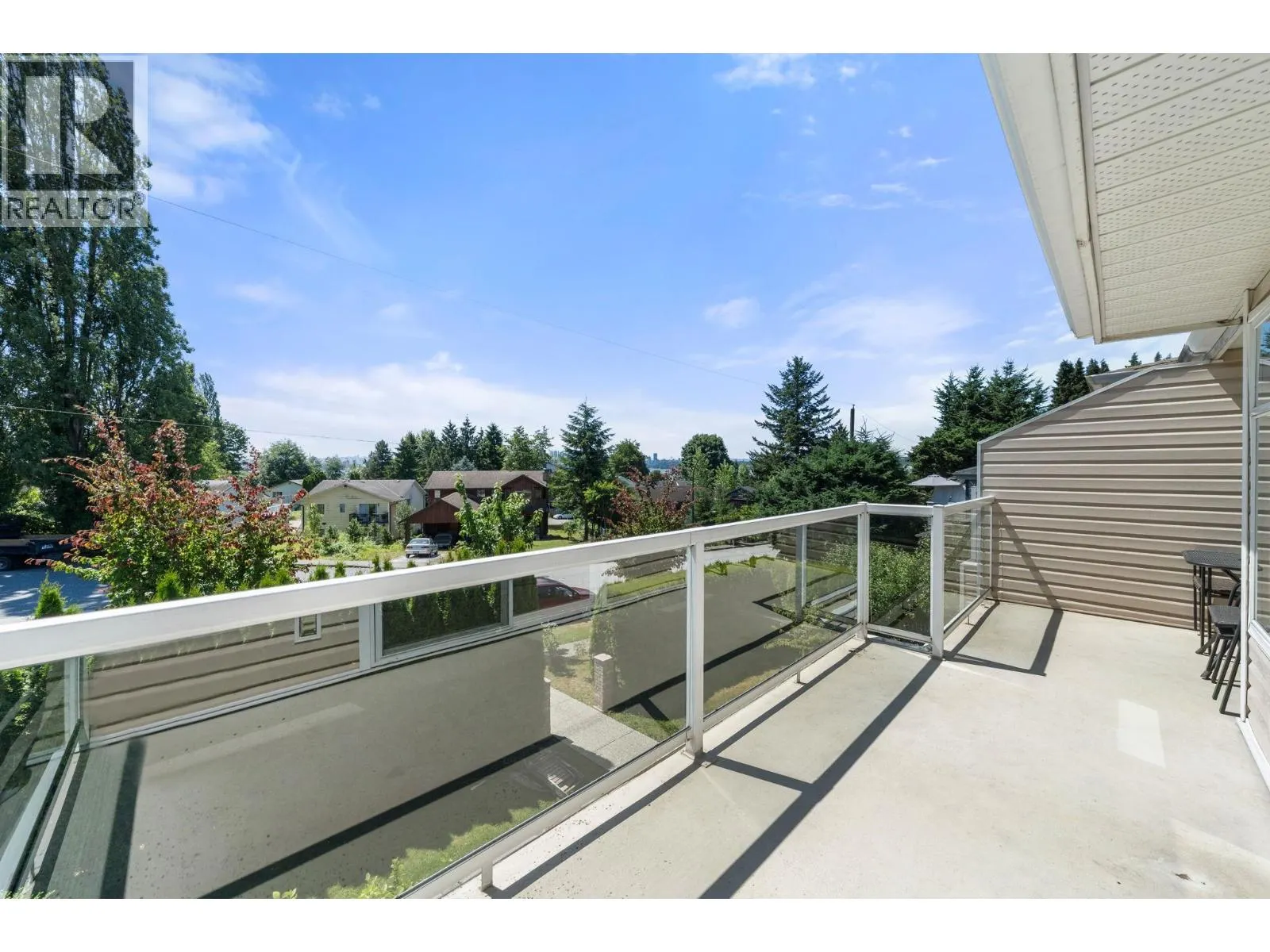 2 460 W 6TH STREET