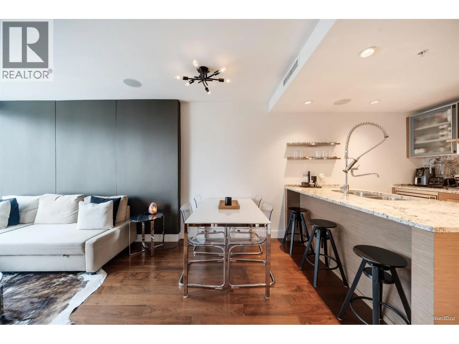 2903 1111 ALBERNI STREET
