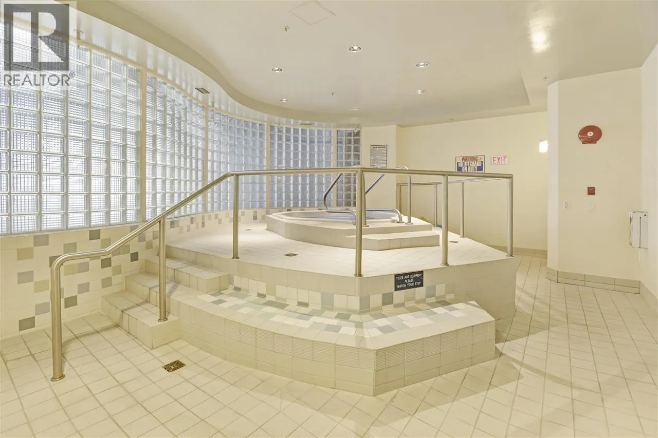 302 1688 ROBSON STREET