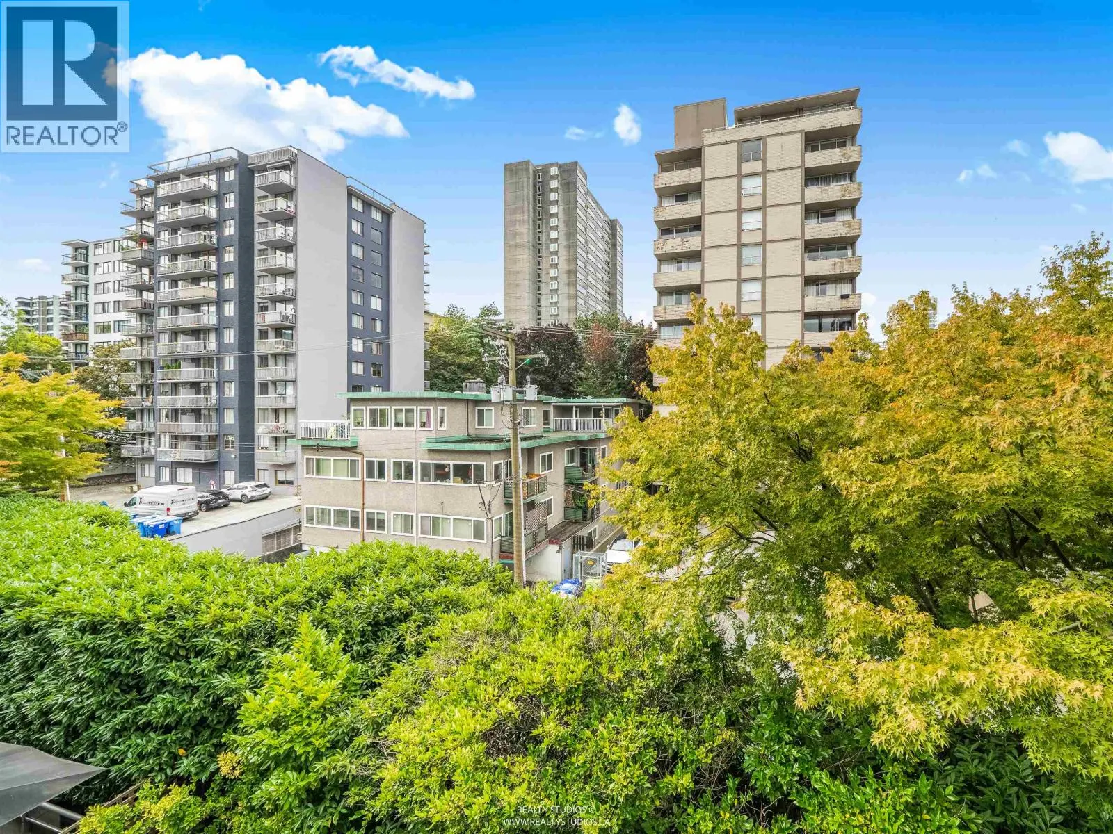 302 1688 ROBSON STREET