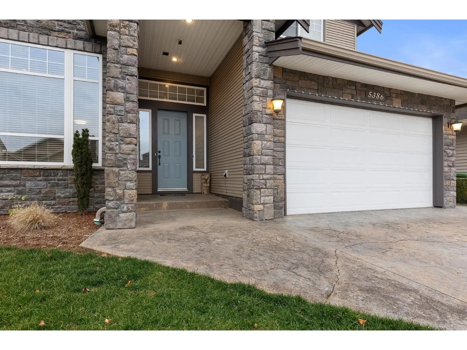5386 CHINOOK STREET|Sardis South