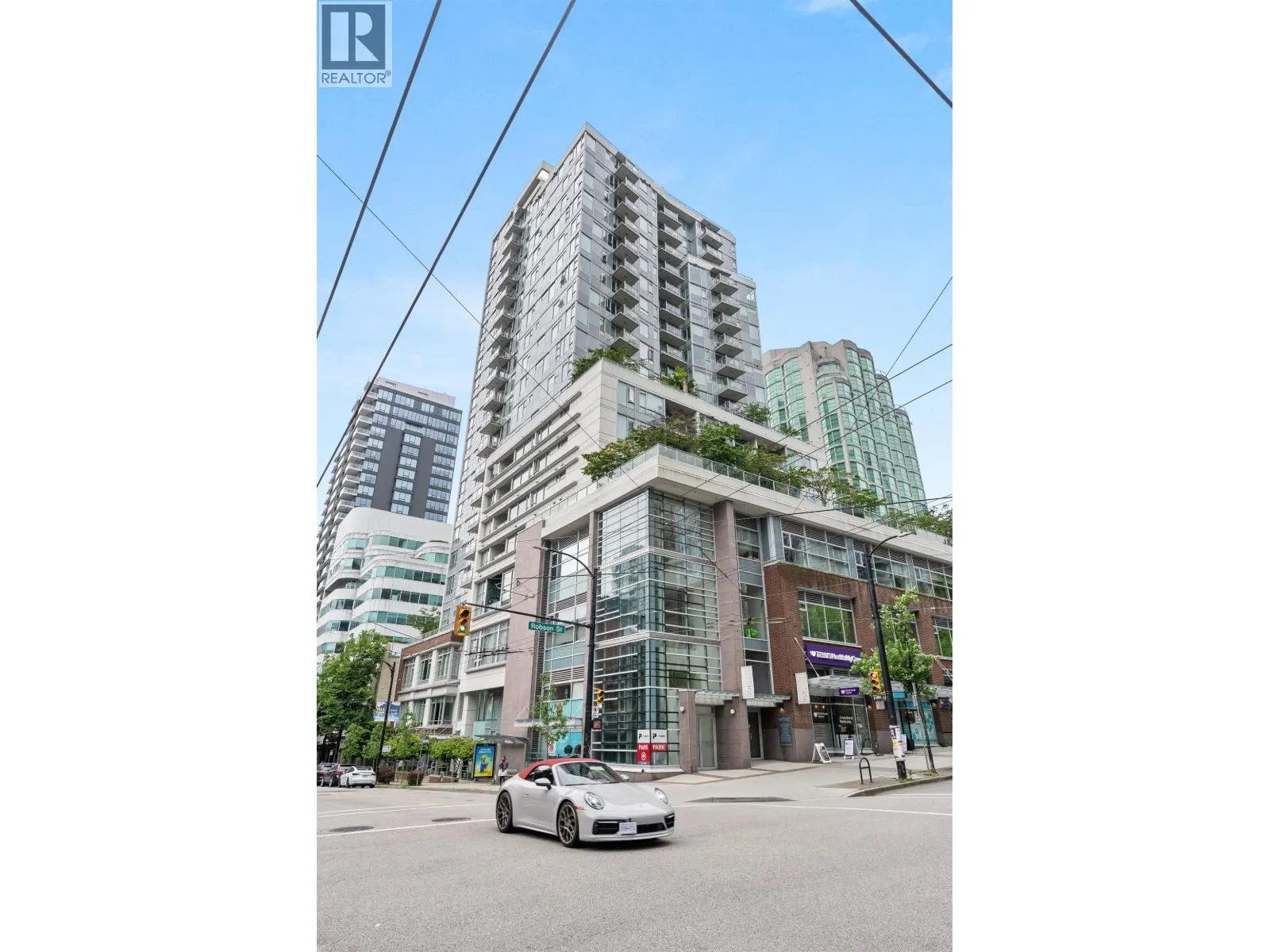 817 CAMBIE STREET