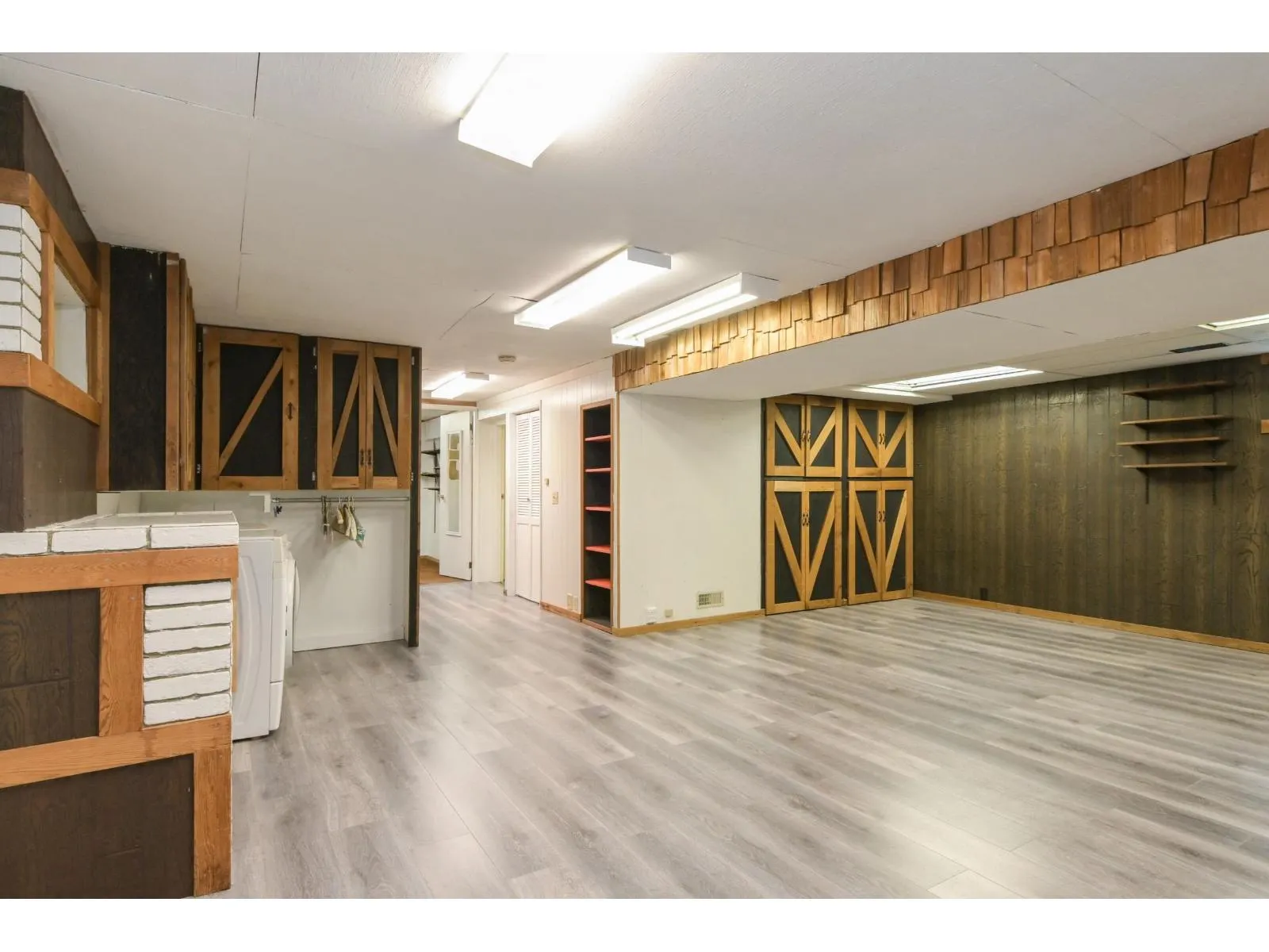 18066 59 AVENUE
