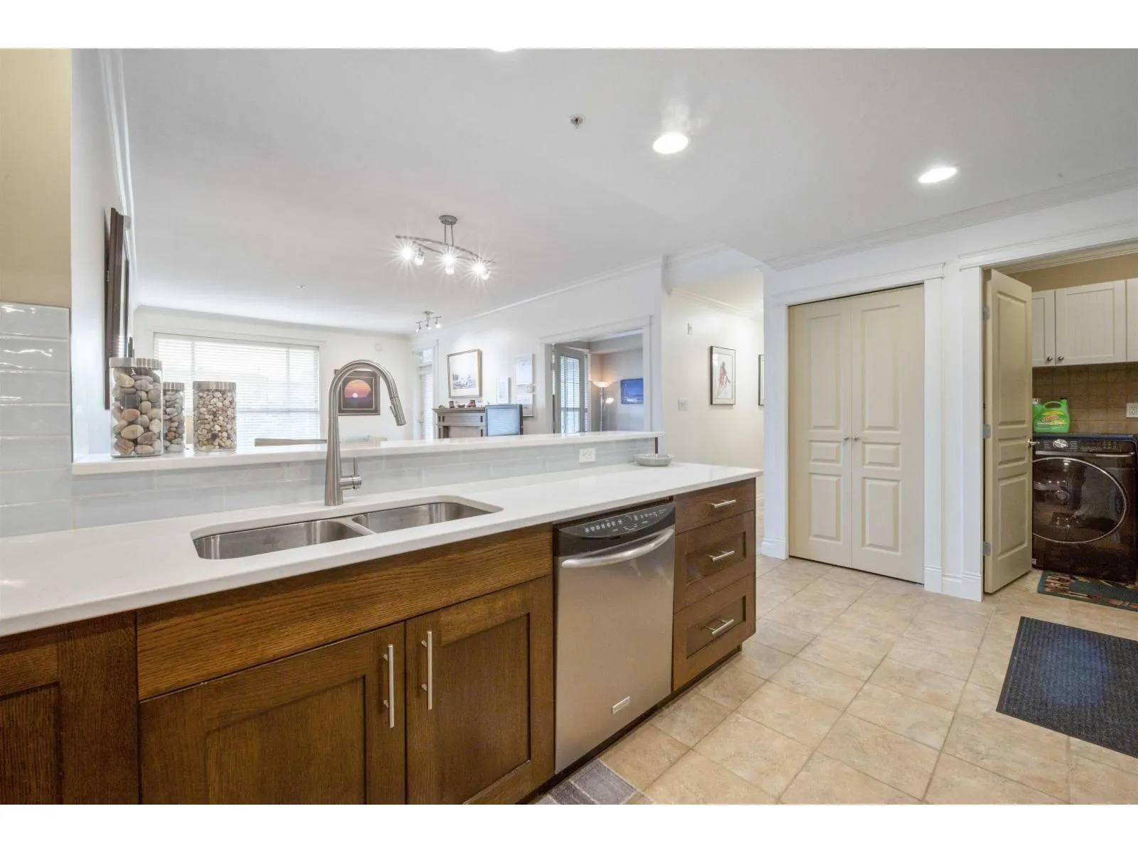 407 1787 154 STREET