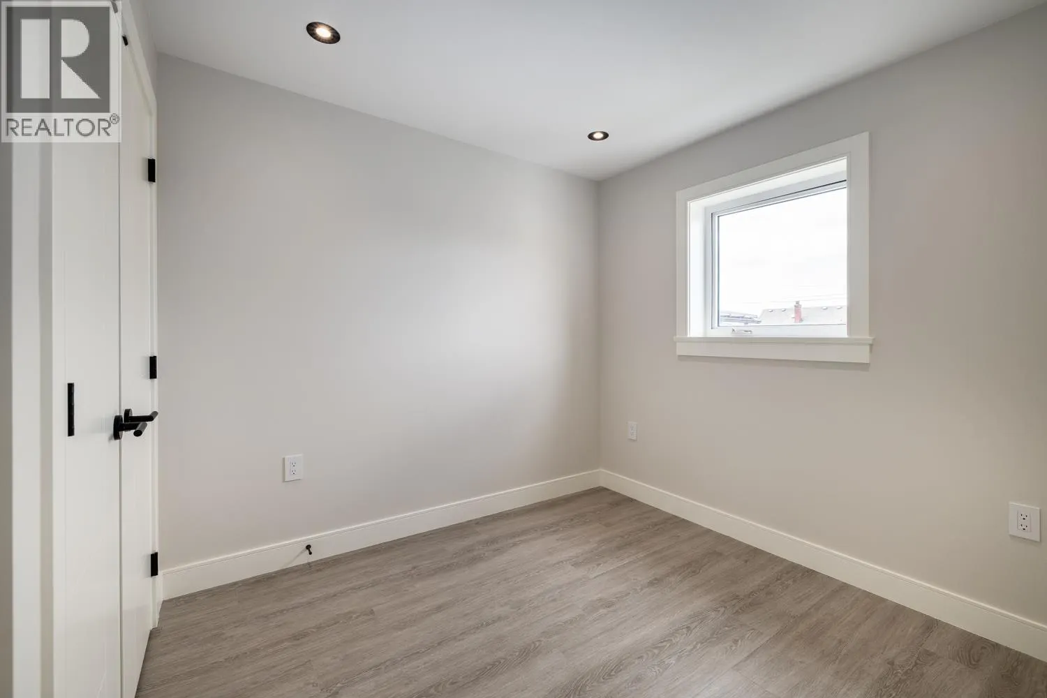 1155 RENFREW STREET