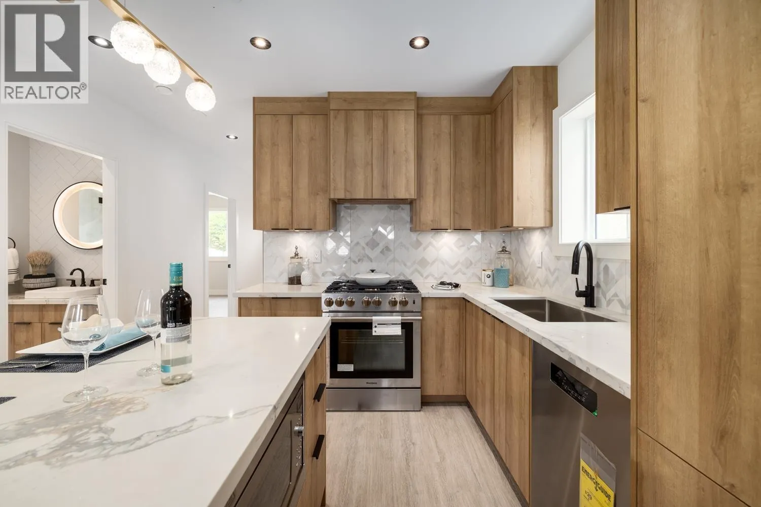 1155 RENFREW STREET