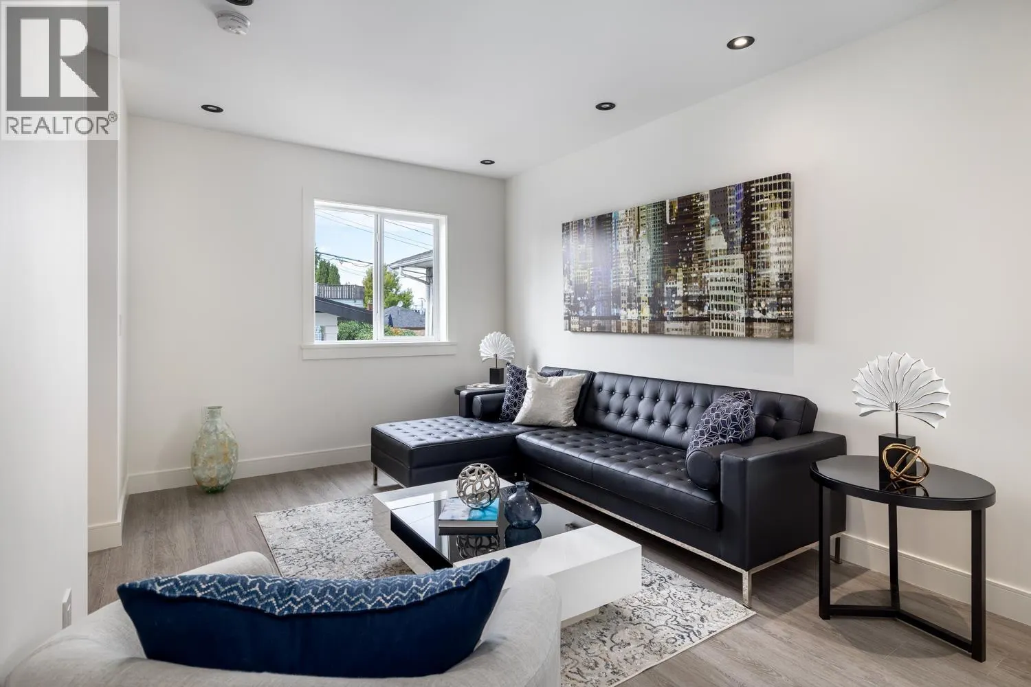 1155 RENFREW STREET