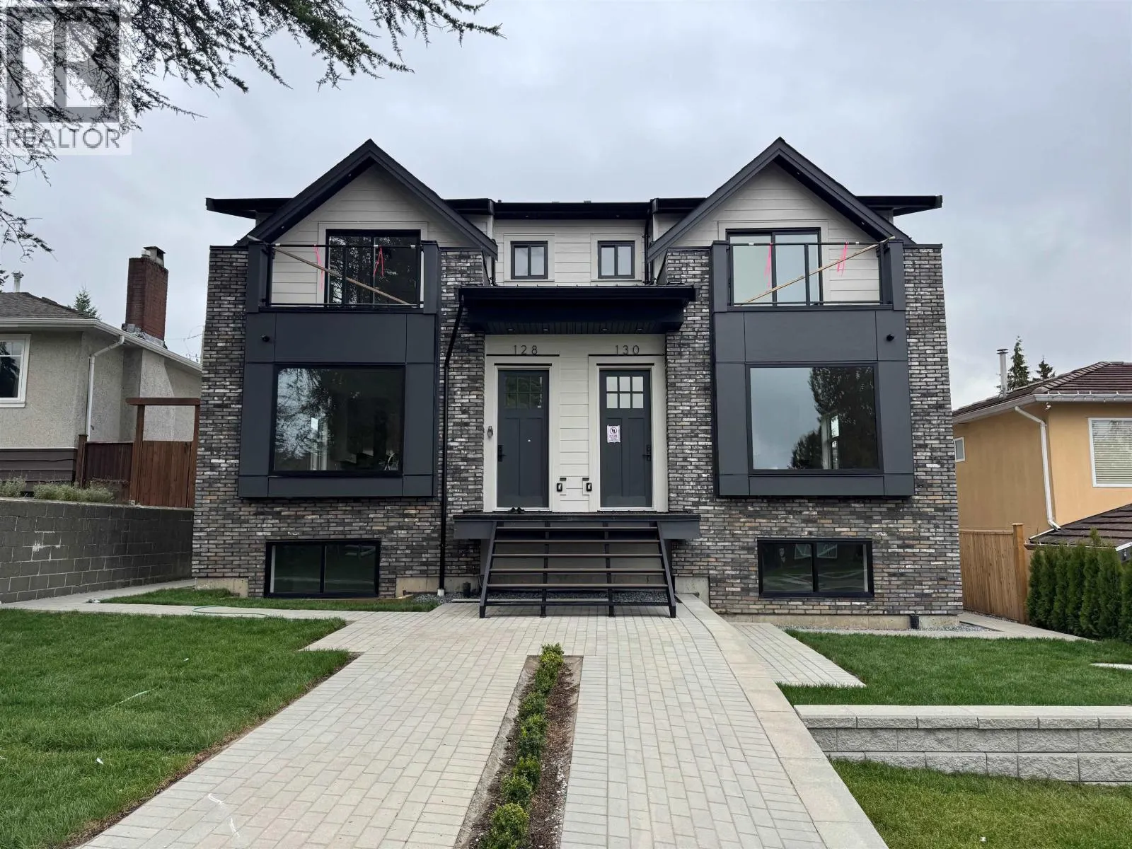 130 N GROSVENOR AVENUE
