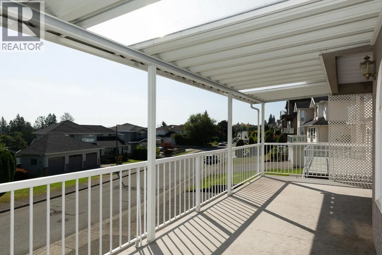 2276 SICAMOUS AVENUE