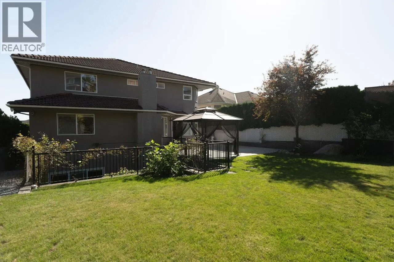 2276 SICAMOUS AVENUE