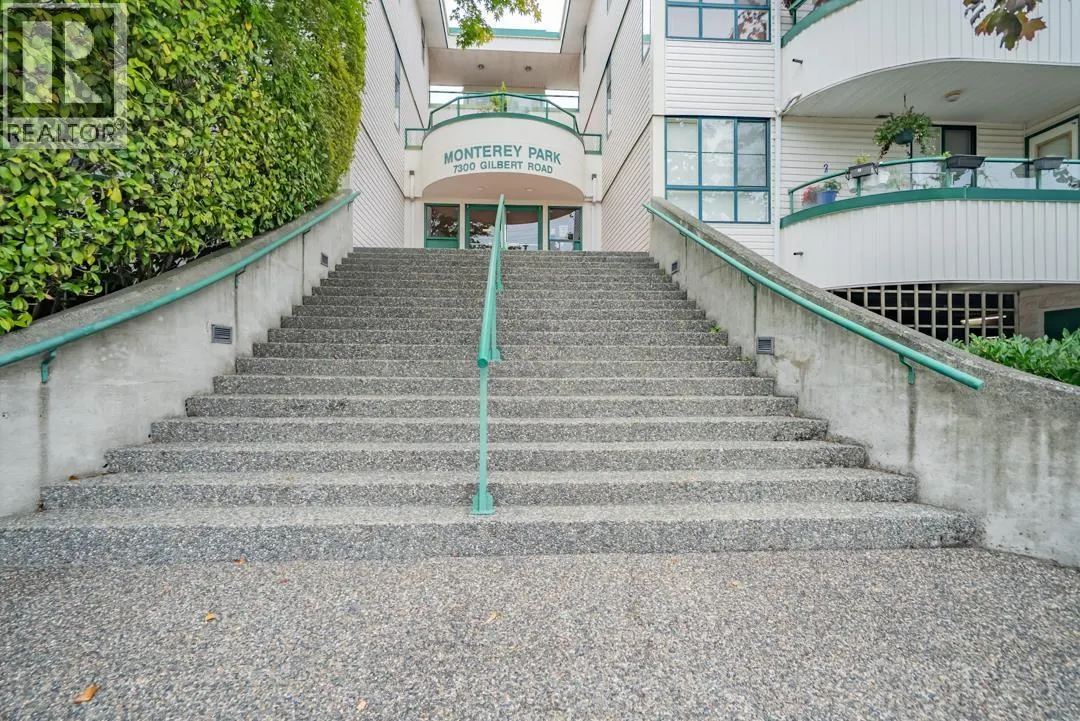 306 7300 GILBERT ROAD