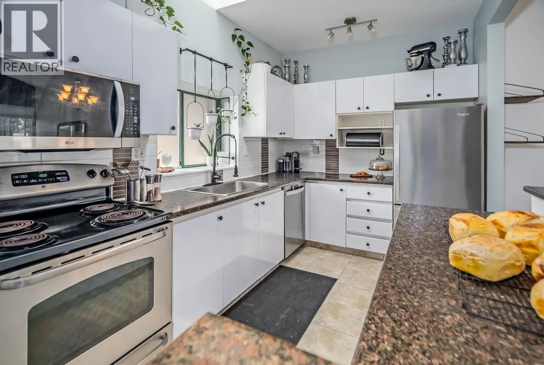 306 7300 GILBERT ROAD