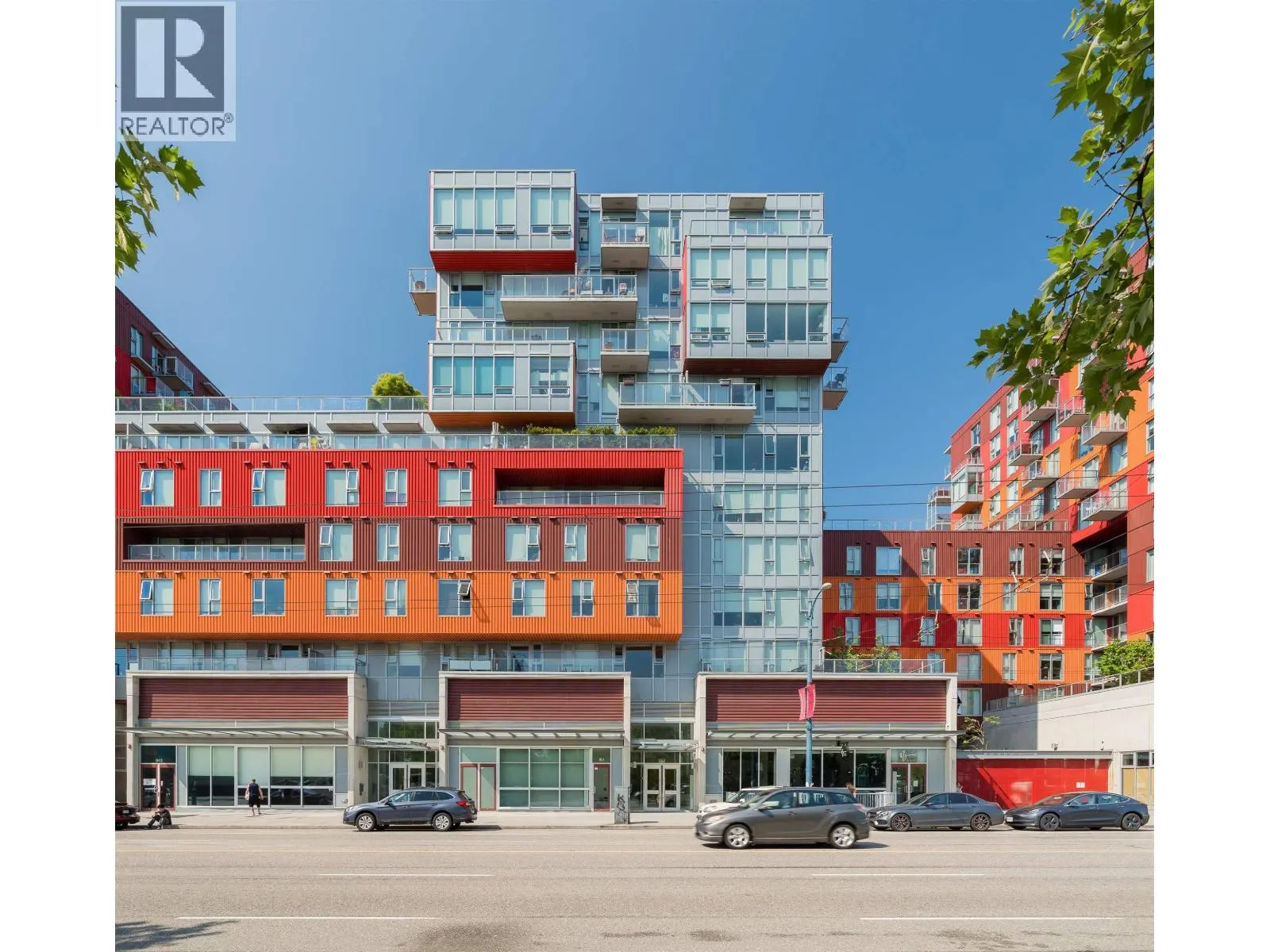 554 955 E HASTINGS STREET