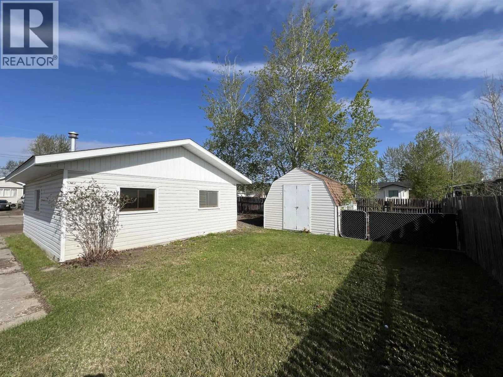4028 POPLAR AVENUE