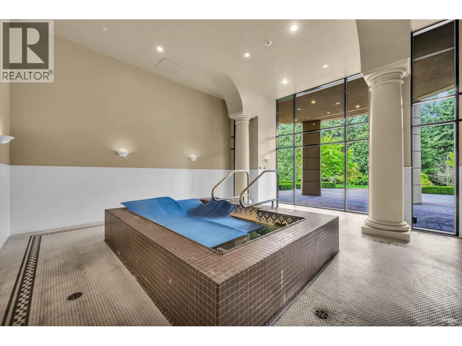1701 6833 STATION HILL DRIVE