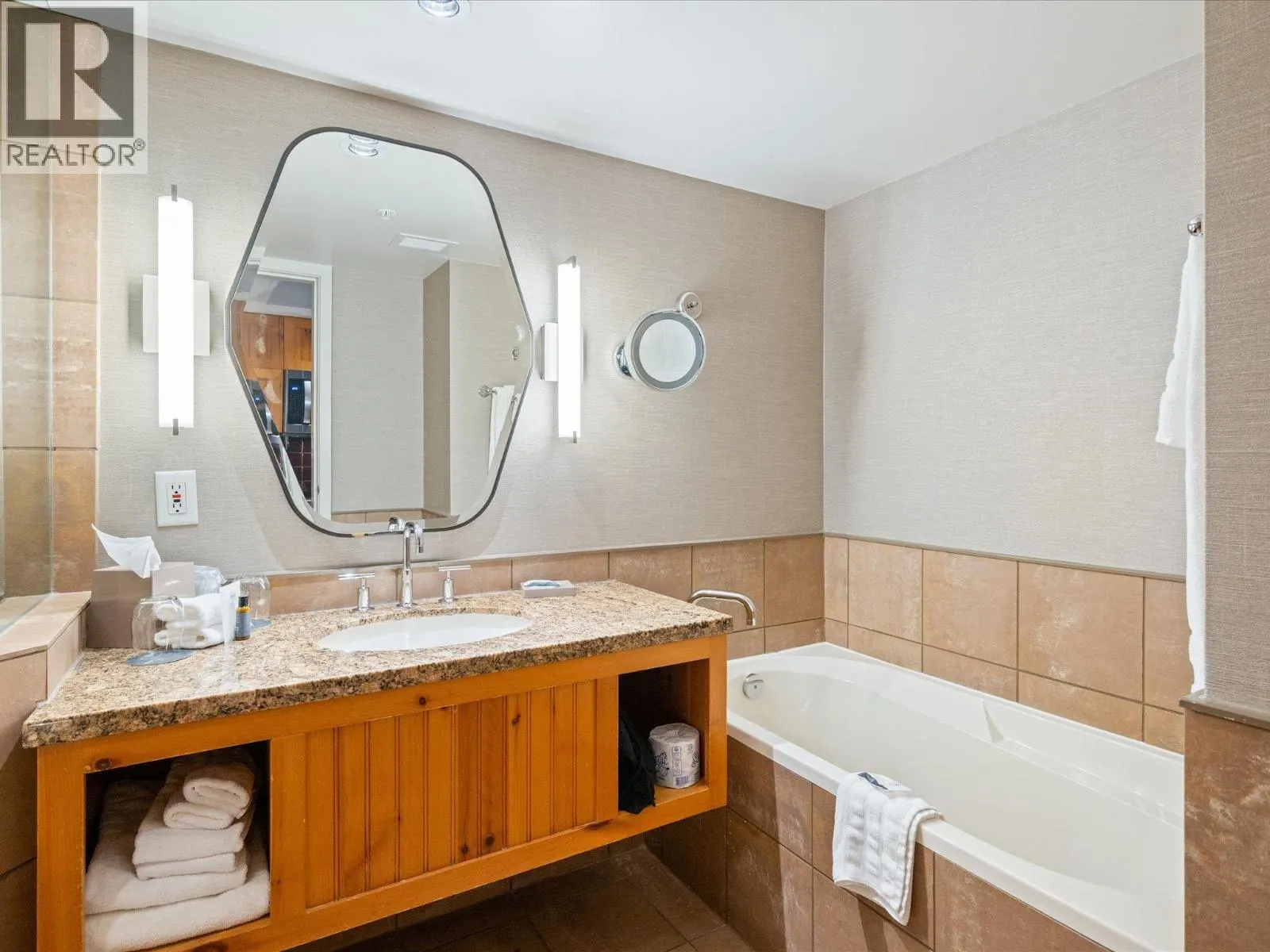 659 4090 WHISTLER WAY